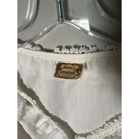 Vintage 70s Jessica’s Gunnies Victorian Blouse – Ivory Cotton, Lace & Ribbon - Picture 2 of 8